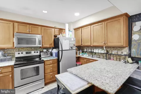 Kitchen - 534 Walnut St, Reading, PA 19601 photo 4 of 4
