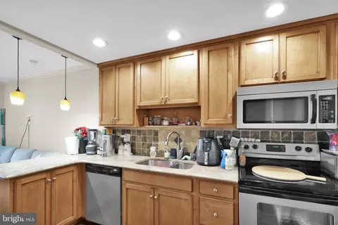 Kitchen - 534 Walnut St, Reading, PA 19601 photo 1 of 4
