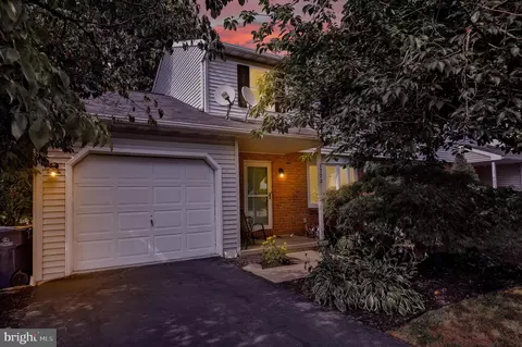 1773 Acorn Dr, Reading, PA 19608