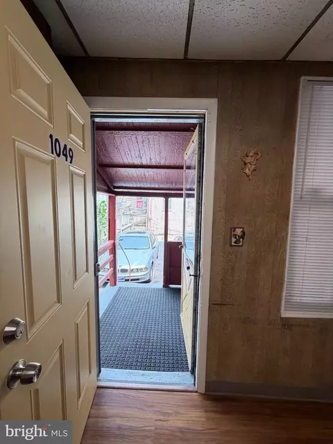 Entry Way - 1049 Oley St, Reading, PA 19604 photo 4 of 10