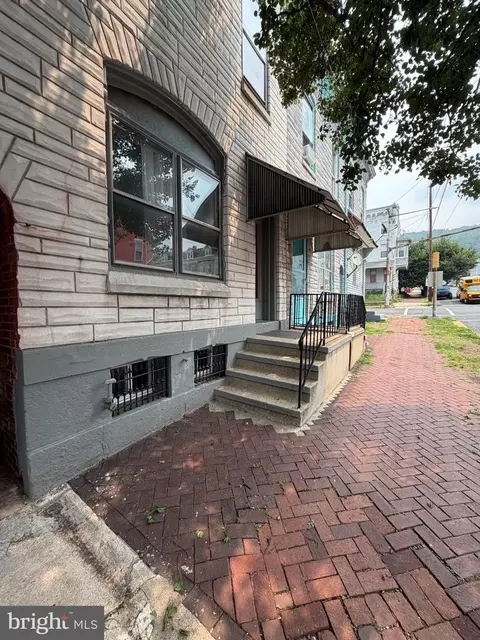Exterior - 1049 Oley St, Reading, PA 19604 photo 1 of 8