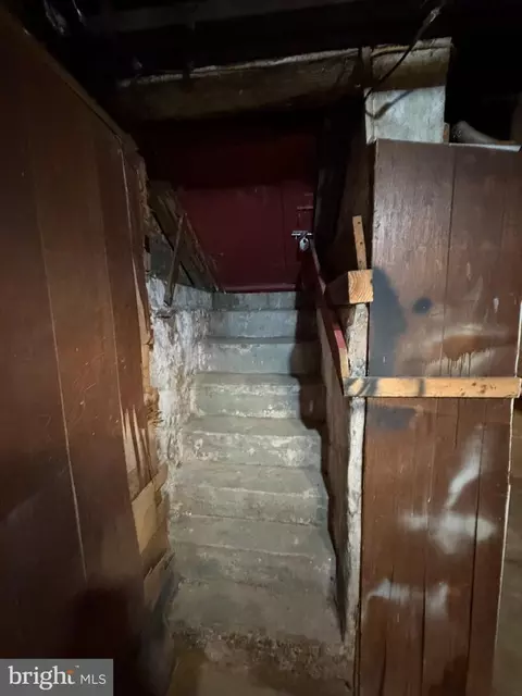 Entry Way - 1049 Oley St, Reading, PA 19604 photo 10 of 10