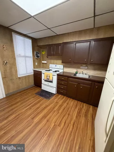 Kitchen - 1049 Oley St, Reading, PA 19604 photo 2 of 3
