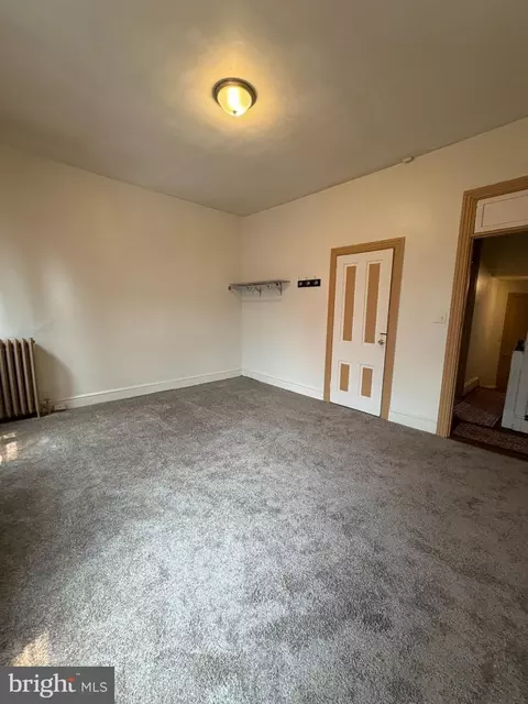 Living - 1049 Oley St, Reading, PA 19604 photo 6 of 6