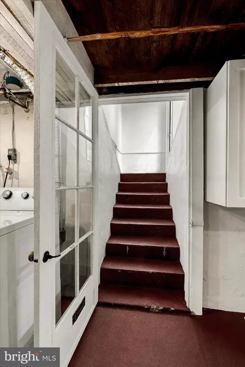 Entry Way - 1514 Liberty Ave, Reading, PA 19607 photo 6 of 7