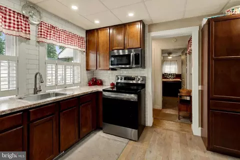 Kitchen - 1514 Liberty Ave, Reading, PA 19607 photo 3 of 4