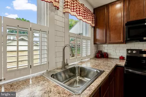 Kitchen - 1514 Liberty Ave, Reading, PA 19607 photo 2 of 4
