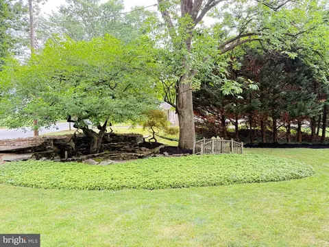 Exterior - 1202 Old Mill Rd, Reading, PA 19610 photo 5 of 10