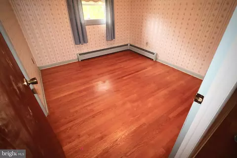 Bedroom - 122 Granville Ave, Reading, PA 19607 photo 4 of 6