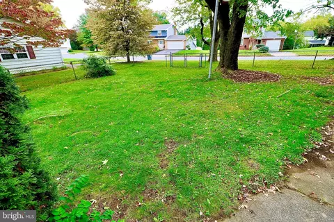 Exterior - 122 Granville Ave, Reading, PA 19607 photo 5 of 9