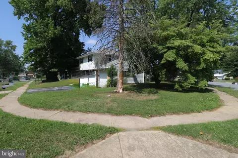 122 Granville Ave, Reading, PA 19607 photo 3