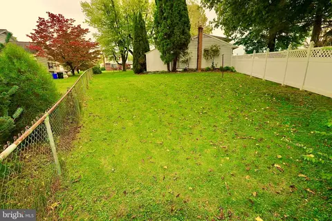 Exterior - 122 Granville Ave, Reading, PA 19607 photo 8 of 9
