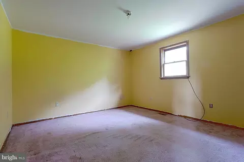 Bedroom - 406 Miller Rd, Reading, PA 19608 photo 7 of 8