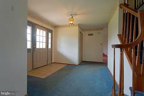 Entry Way - 406 Miller Rd, Reading, PA 19608 photo 2 of 2