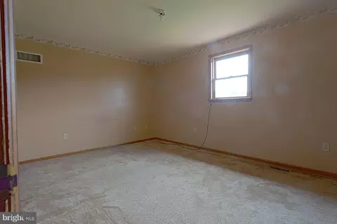 Bedroom - 406 Miller Rd, Reading, PA 19608 photo 3 of 8