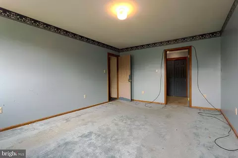 Bedroom - 406 Miller Rd, Reading, PA 19608 photo 2 of 8