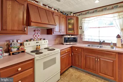 Kitchen - 1221 Broadway Blvd, Reading, PA 19607 photo 3 of 3