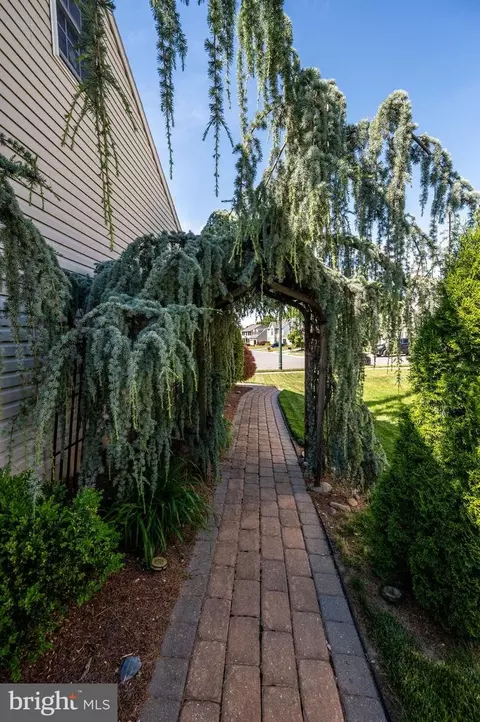 Entry Way - 431 E Augusta Dr, Sinking Spring, PA 19608 photo 1 of 1