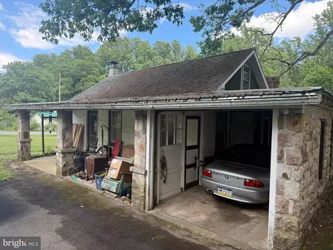 3521 Pricetown Rd, Fleetwood, PA 19522