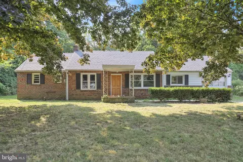 3215 Pricetown Rd, Fleetwood, PA 19522