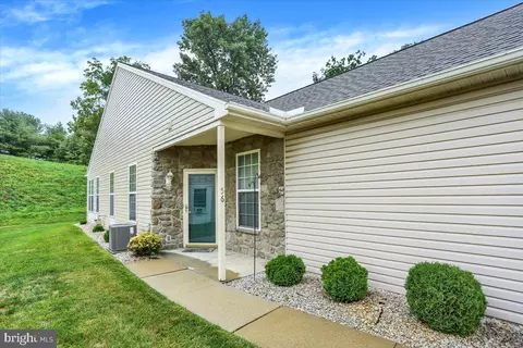 56 Turning Leaf Way, Reading, PA 19605