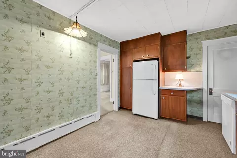 Entry Way - 41 Wilson St, West Lawn, PA 19609 photo 2 of 3