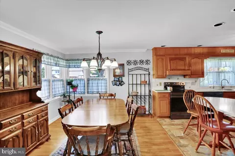 Dining - 805 Jerome Pl, West Lawn, PA 19609 photo 1 of 2