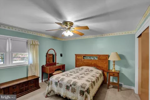 Bedroom - 805 Jerome Pl, West Lawn, PA 19609 photo 3 of 6
