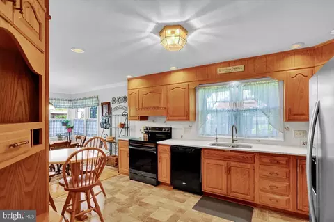 Kitchen - 805 Jerome Pl, West Lawn, PA 19609 photo 1 of 4