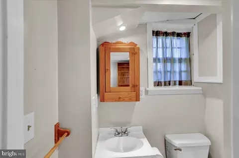 Bath - 805 Jerome Pl, West Lawn, PA 19609 photo 1 of 2