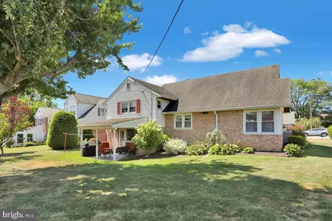 Exterior - 805 Jerome Pl, West Lawn, PA 19609 photo 3 of 4