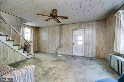 Living - 1237 Carbon St, Reading, PA 19601 photo 1 of 6