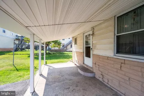Exterior - 1237 Carbon St, Reading, PA 19601 photo 3 of 5