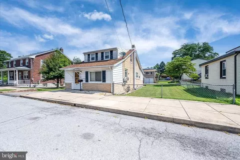 Exterior - 1237 Carbon St, Reading, PA 19601 photo 1 of 5
