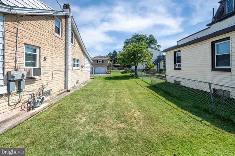 Exterior - 1237 Carbon St, Reading, PA 19601 photo 2 of 5