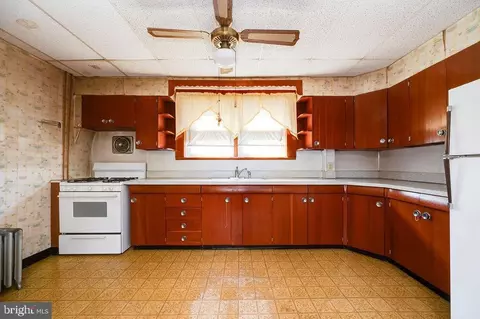 Kitchen - 1237 Carbon St, Reading, PA 19601 photo 1 of 4