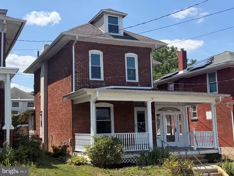 122 Arlington St, Reading, PA 19611