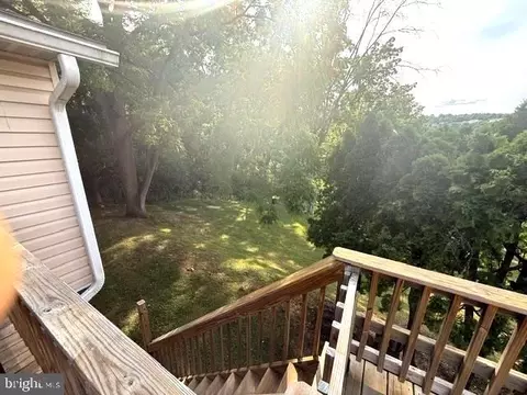 Exterior - 1024 Crestview Ave, Reading, PA 19607 photo 4 of 5