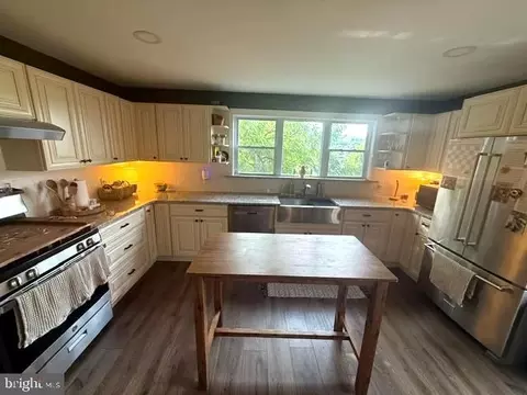 Kitchen - 1024 Crestview Ave, Reading, PA 19607 photo 1 of 1