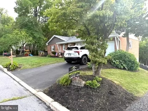 Exterior - 1024 Crestview Ave, Reading, PA 19607 photo 1 of 5