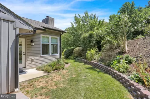 Exterior - 209 Pembroke Dr, Reading, PA 19607 photo 14 of 14