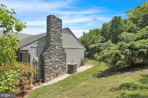 Exterior - 209 Pembroke Dr, Reading, PA 19607 photo 6 of 14