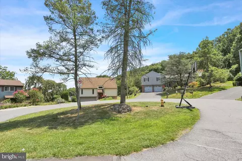 View/Area - 209 Pembroke Dr, Reading, PA 19607 photo 1 of 1