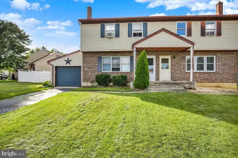 403 Grant Ave, Leesport, PA 19533