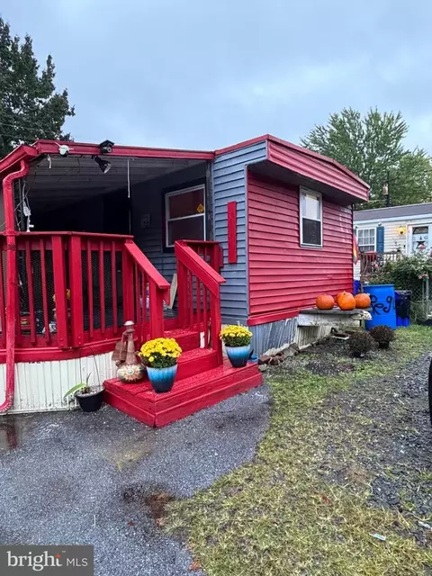 1113 Hollywood Dr, Reading, PA 19606
