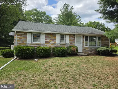 40 Monocacy Rd, Birdsboro, PA 19508