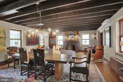 Dining - 459 Mount Penn Rd, Reading, PA 19607 photo 1 of 2