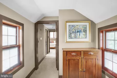 Entry Way - 459 Mount Penn Rd, Reading, PA 19607 photo 8 of 8