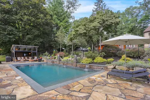 Exterior - 459 Mount Penn Rd, Reading, PA 19607 photo 9 of 32