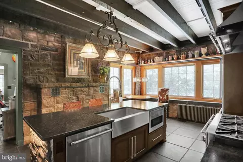 Kitchen - 459 Mount Penn Rd, Reading, PA 19607 photo 3 of 9